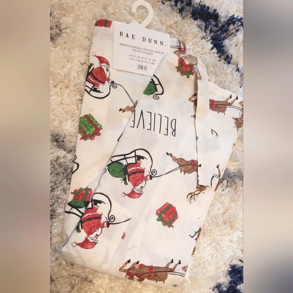 Rae Dunn Christmas BELIEVE Kitchen Apron with pocket Santa Sleigh Reindeer  NEW